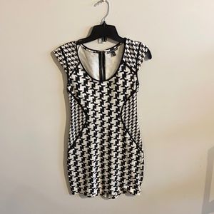 Express Black/White Bodycon dress - new condition